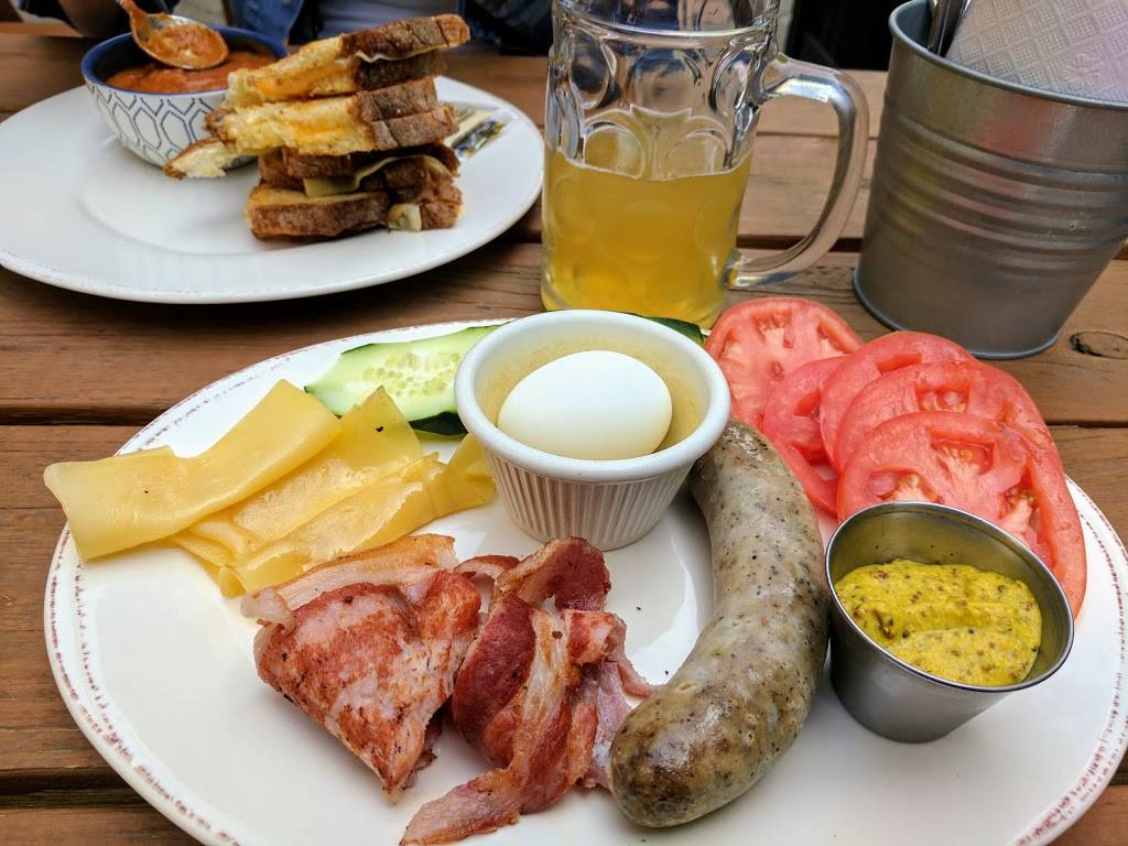 St. Arnolds Mussel Bar Bethesda | restaurant | 7525 Old Georgetown Rd, Bethesda, MD 20814, USA | 3019130352 OR +1 301-913-0352