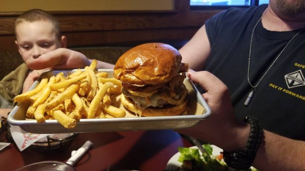 Fox & Hound | restaurant | 2661 Fairfield Commons Blvd, Beavercreek, OH 45431, USA | 9374264145 OR +1 937-426-4145