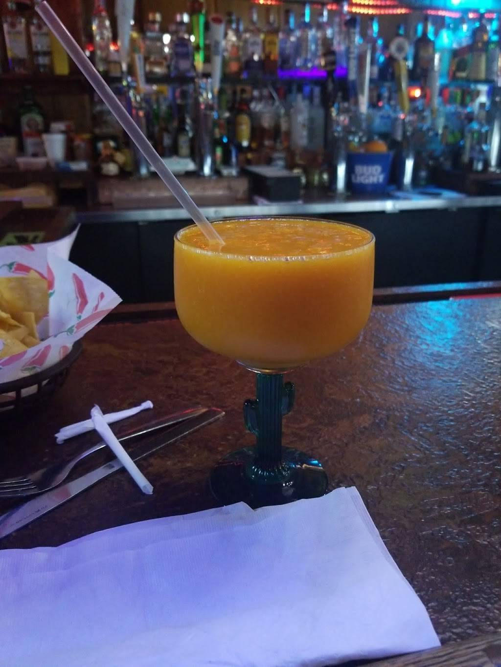 El Cielito Lindo | restaurant | 2077 Main St, Rochester, IN 46975, USA | 5742233501 OR +1 574-223-3501