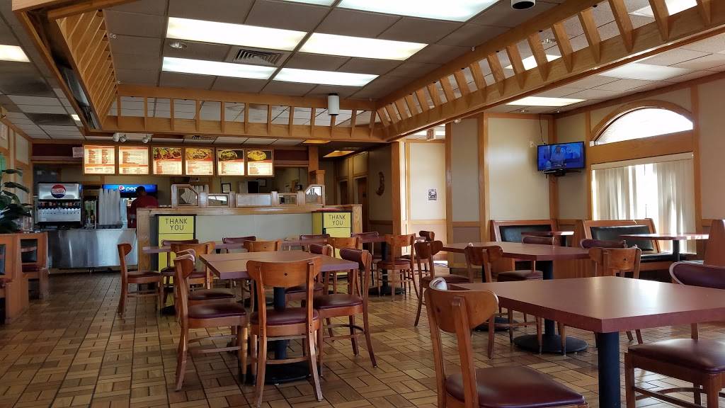 Polibertos Bell Rd | restaurant | 3220 W Bell Rd, Phoenix, AZ 85053, USA | 6028438355 OR +1 602-843-8355