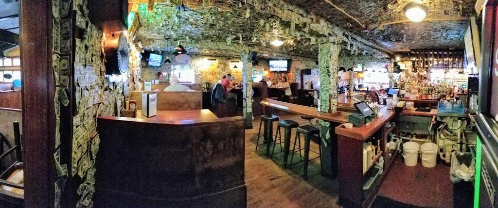 Mews Tavern | restaurant | 456 Main St, Wakefield, RI 02879, USA | 4017839370 OR +1 401-783-9370