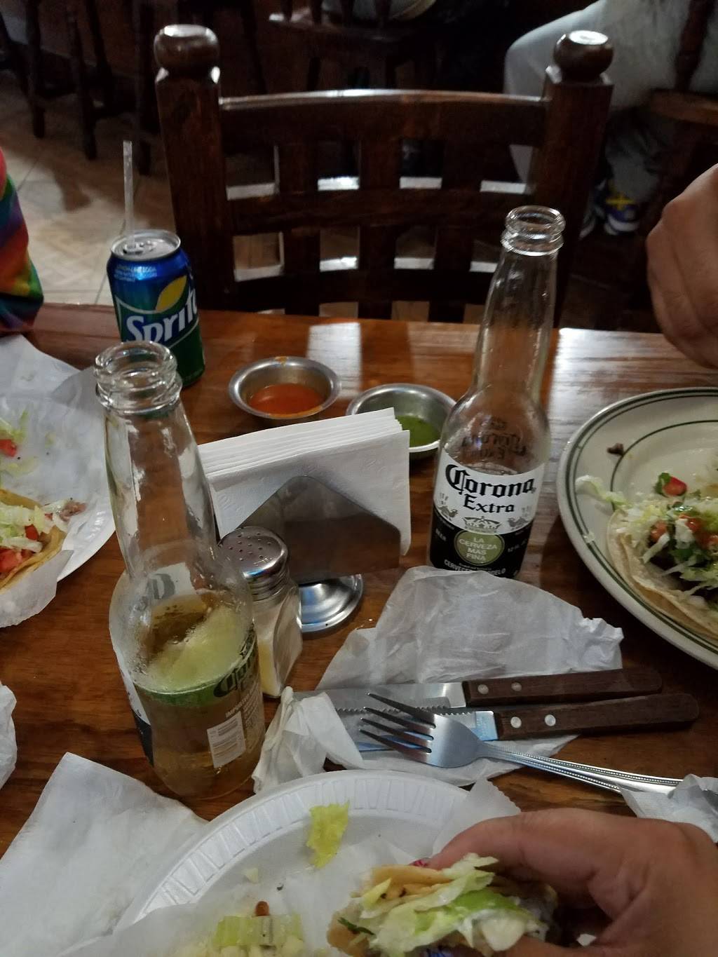 Taqueria El Fogon 2 | restaurant | 241 Cook St, Brooklyn, NY 11206, USA | 7183662159 OR +1 718-366-2159