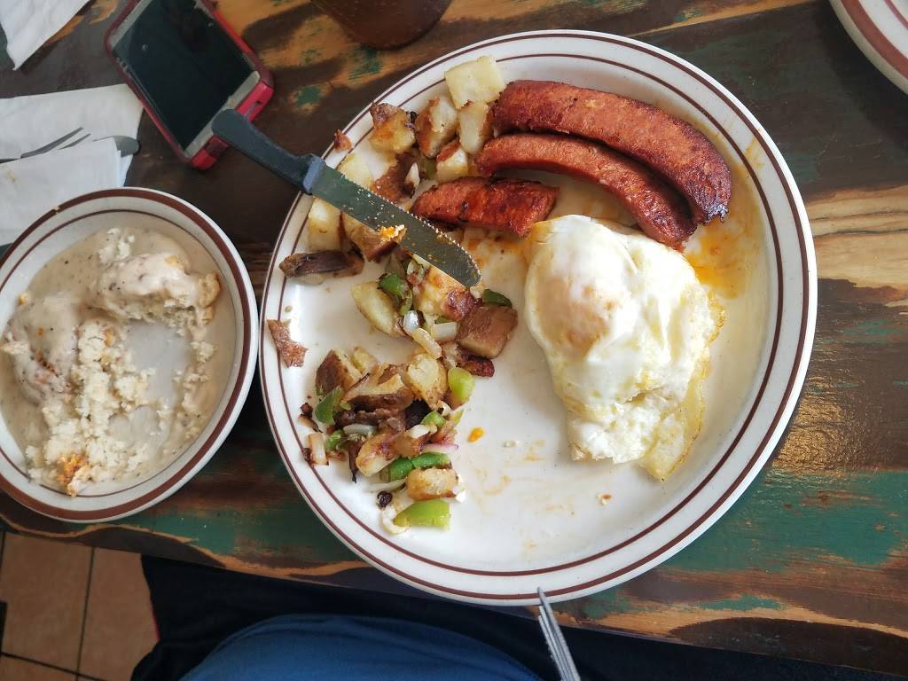 BJs Kountry Kitchen | restaurant | 4944 N Blackstone Ave, Fresno, CA 93726, USA | 5592288864 OR +1 559-228-8864