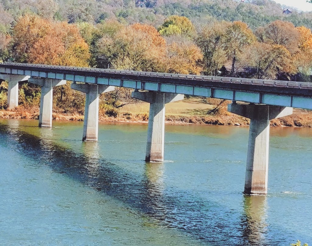 The River Rock Inn | restaurant | 1350 US-62 BUS, Mountain Home, AR 72653, USA | 8704255101 OR +1 870-425-5101