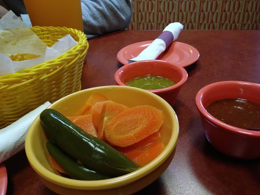 Chenchos Burrito | restaurant | 14207 S Bell Rd, Homer Glen, IL 60491, USA | 7083010101 OR +1 708-301-0101