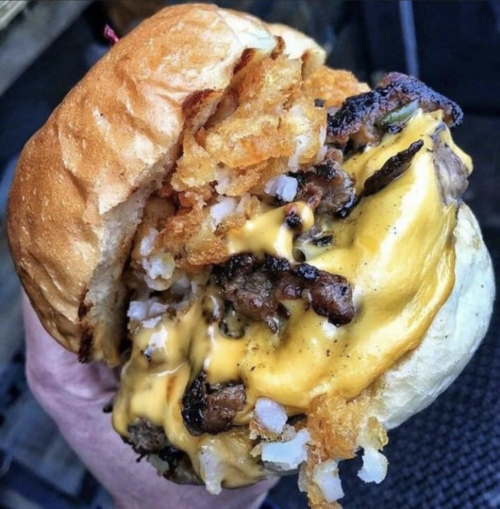 Burgers N wingz | restaurant | 4581 Mack Rd, Sacramento, CA 95823, USA | 9169429653 OR +1 916-942-9653