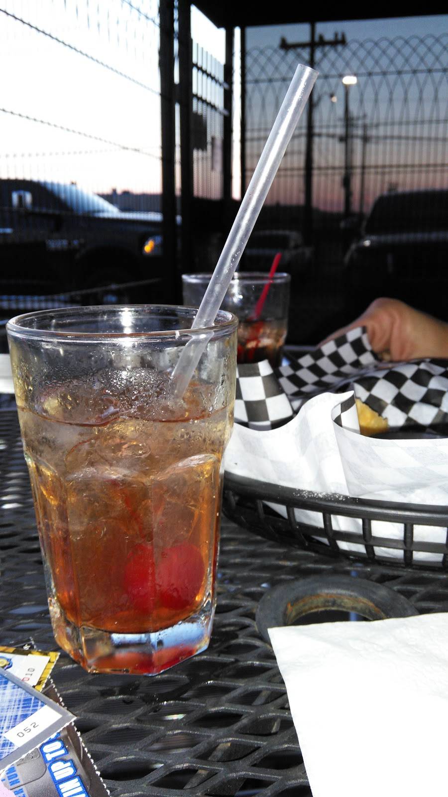 Rookies Too Sports Bar And Grill | restaurant | 9200 Broadway St, San Antonio, TX 78217, USA | 2103756615 OR +1 210-375-6615