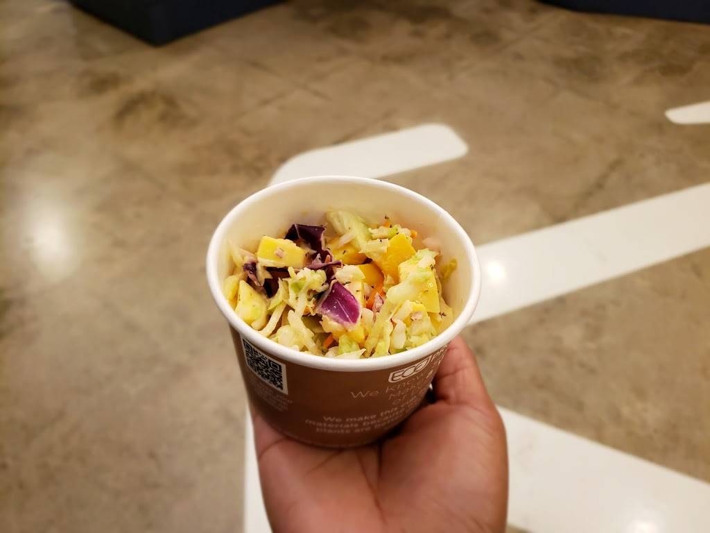 Tammys Chicken In Waffles | restaurant | 2466 Bancroft Way, Berkeley, CA 94704, USA | 5105294266 OR +1 510-529-4266