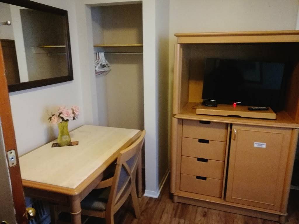 Ottawa Best Hotel | restaurant | 5023 Bank St, Gloucester, ON K1G 3N4, Canada | 6138220392 OR +1 613-822-0392