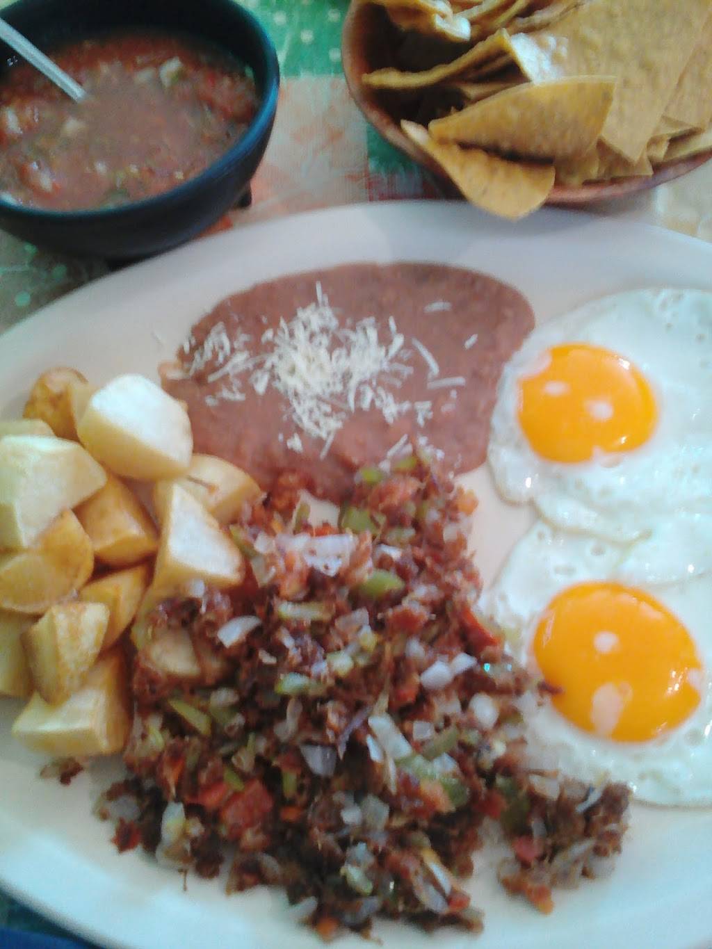 Pueblo Yaqui | restaurant | Av Mexico 972, Costa Bella I, 22898 Ensenada, B.C., Mexico | 1208952 OR +52 1208952