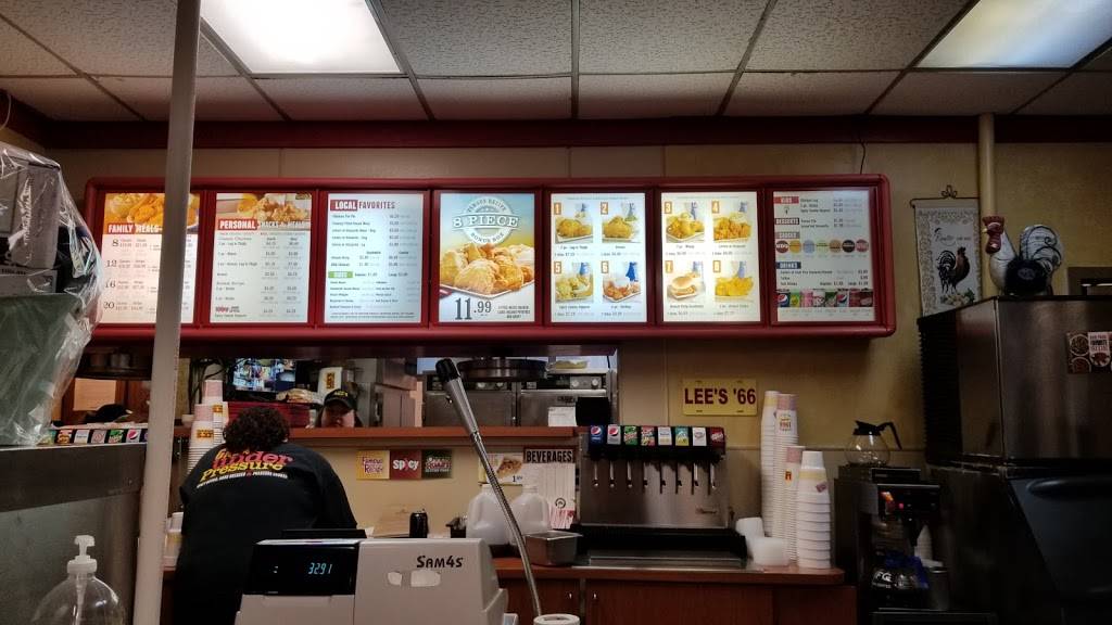 Lees Famous Recipe Chicken | restaurant | 789 Jenkins Rd, Whitesburg, KY 41858, USA | 6066334305 OR +1 606-633-4305