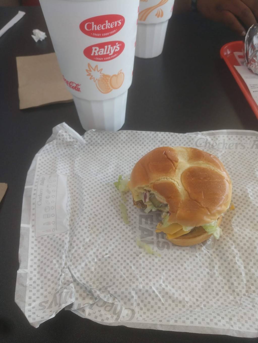 Checkers | restaurant | 4919 North Sam Houston Pkwy W, Houston, TX 77086, USA | 8326665000 OR +1 832-666-5000