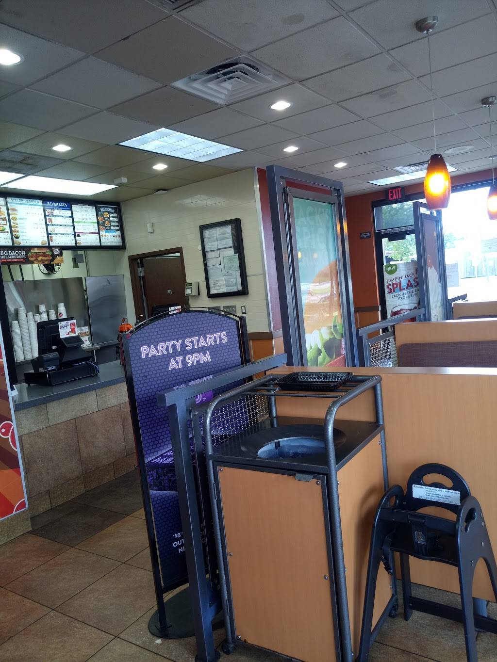 Jack in the Box | restaurant | 7045 Airline Dr, Houston, TX 77076, USA | 7136920555 OR +1 713-692-0555