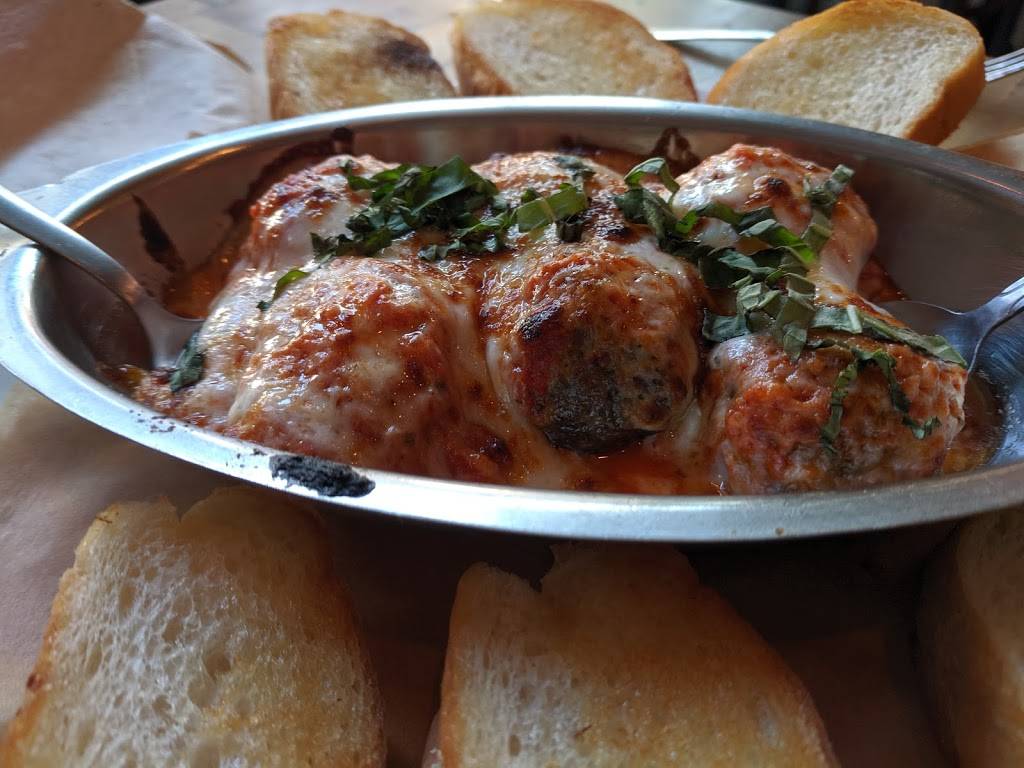 Eleanors Pizzeria | meal takeaway | 211 S Main St, Jonesboro, AR 72401, USA | 8705206356 OR +1 870-520-6356