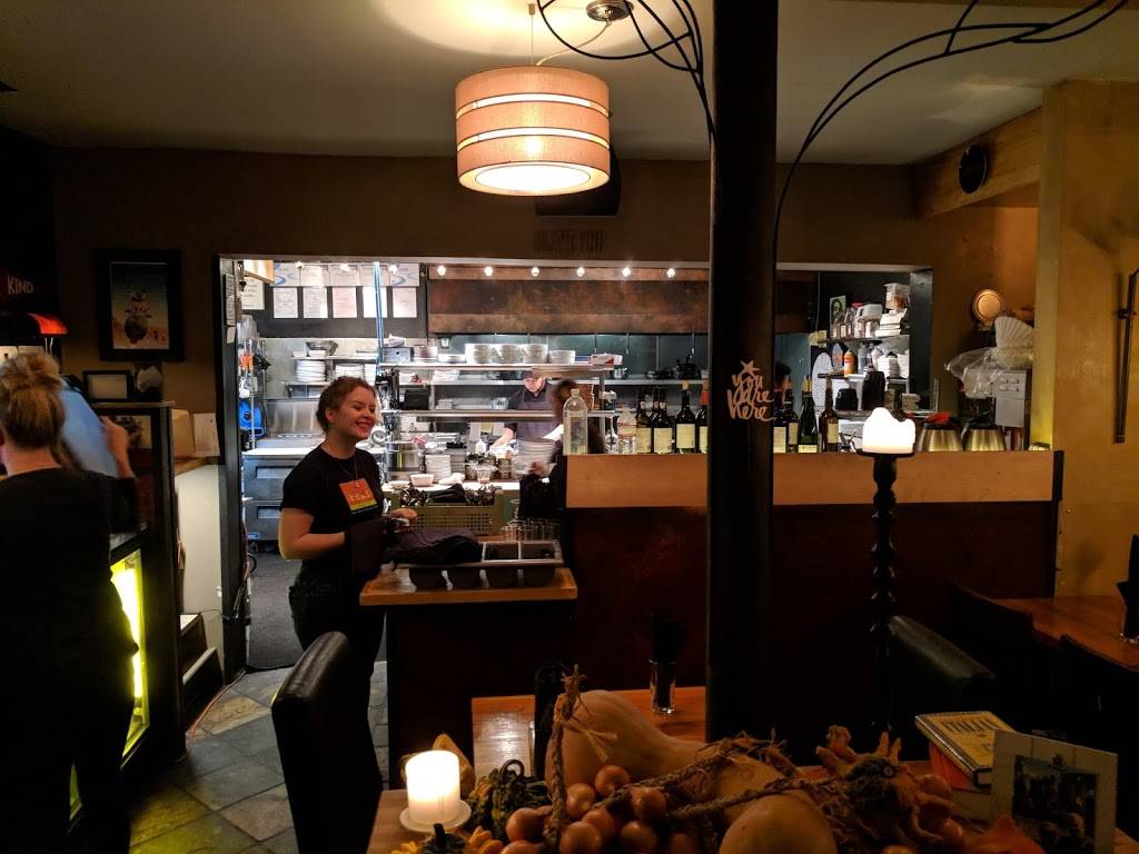 Basi Italia | restaurant | 811 Highland St, Columbus, OH 43215, USA | 6142947383 OR +1 614-294-7383