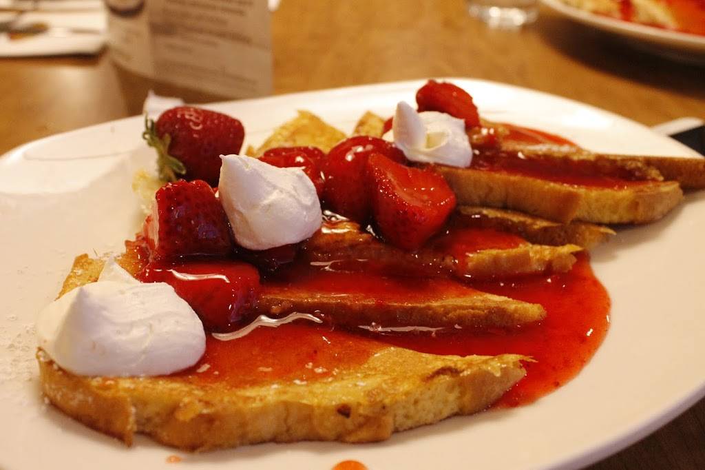 Sharis Cafe & Pies | restaurant | 1117 NW 9th St, Corvallis, OR 97330, USA | 5417548240 OR +1 541-754-8240