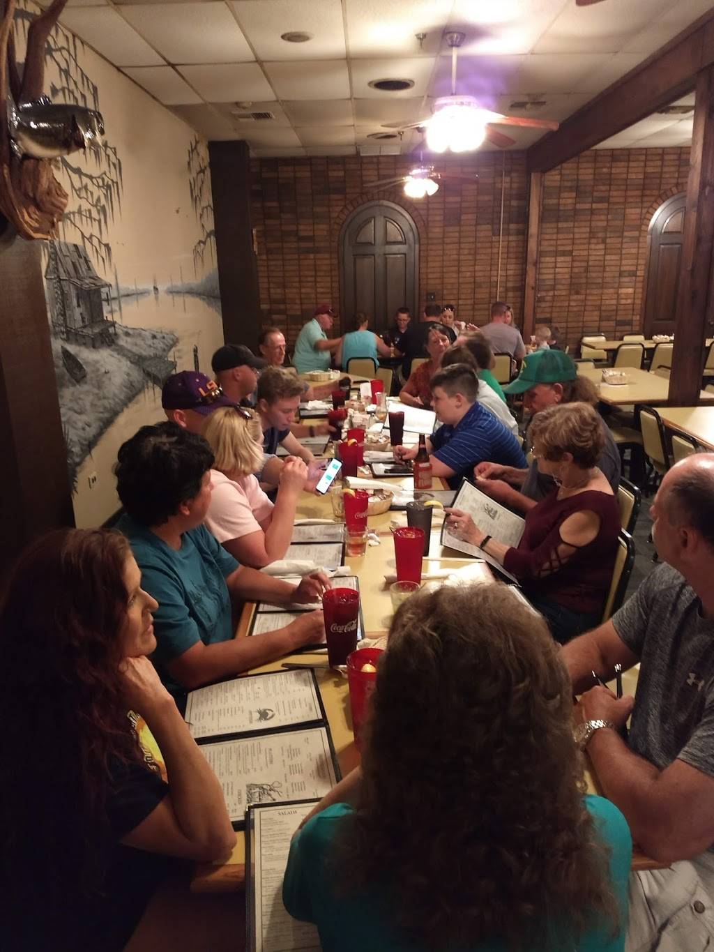 Politzs Restaurant | restaurant | 535 St Mary St, Thibodaux, LA 70301, USA | 9854480944 OR +1 985-448-0944