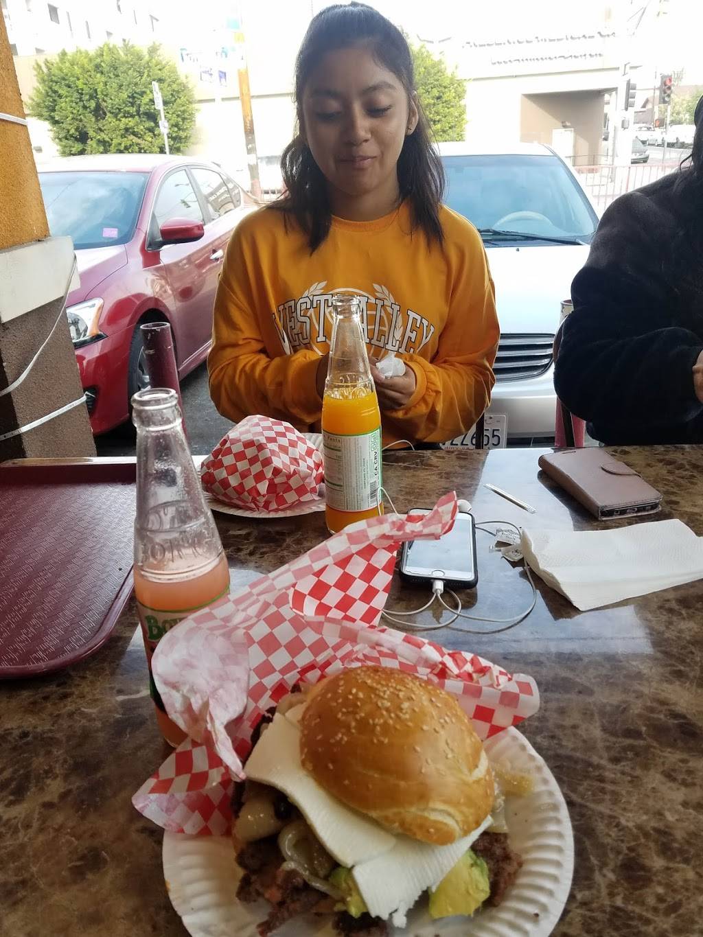 Cemitas Y Antojitos Poblanos Cinco De Mayo | restaurant | 600-630 E 40th Pl, Los Angeles, CA 90011, USA | 3234538797 OR +1 323-453-8797