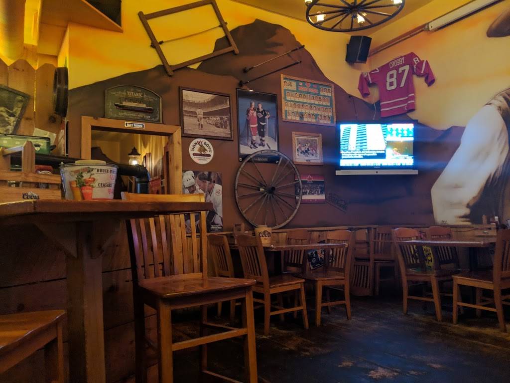 Ol West Wing | restaurant | 211 Ferndale Dr S, Barrie, ON L4N 6B9, Canada | 7058120459 OR +1 705-812-0459