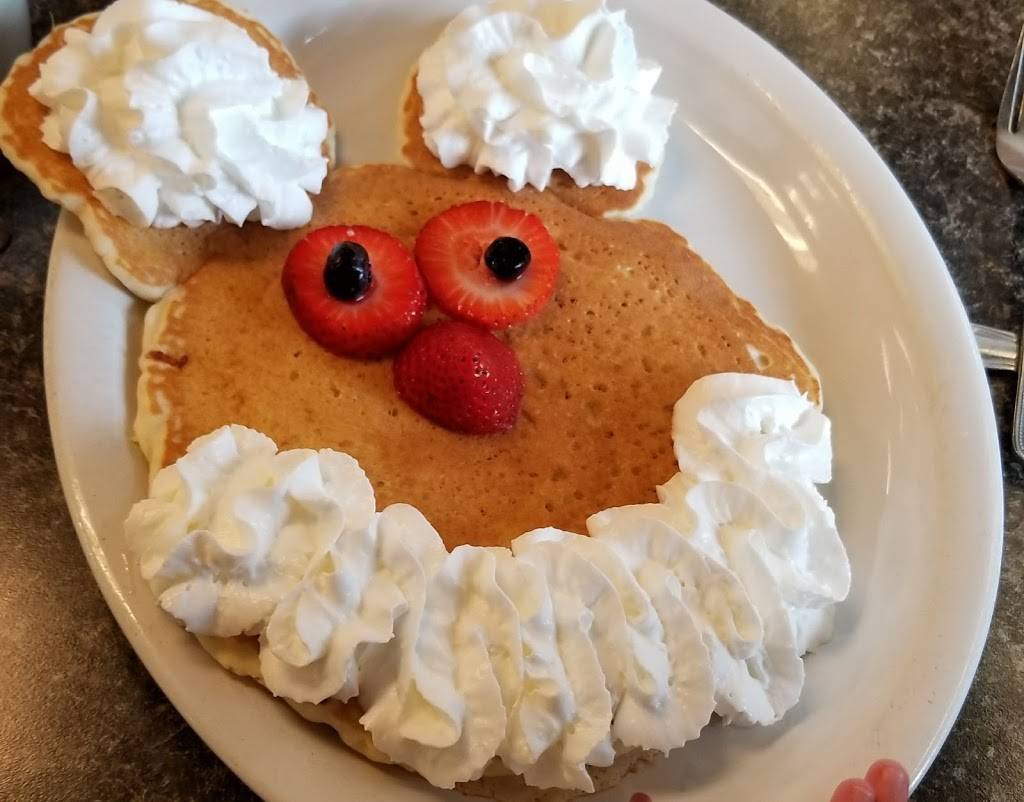 Breakfast at Valeries | restaurant | 516 SE Chkalov Dr, Vancouver, WA 98683, USA | 3608285805 OR +1 360-828-5805