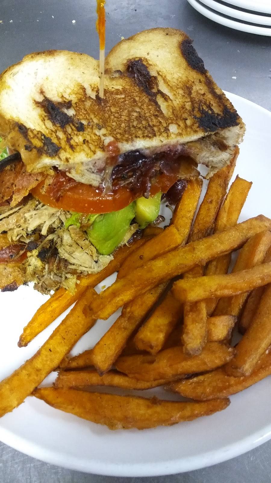 Fletchers Pub Oakland Drive | restaurant | 3013 Oakland Drive # C, Kalamazoo, MI 49008, USA | 2693425208 OR +1 269-342-5208