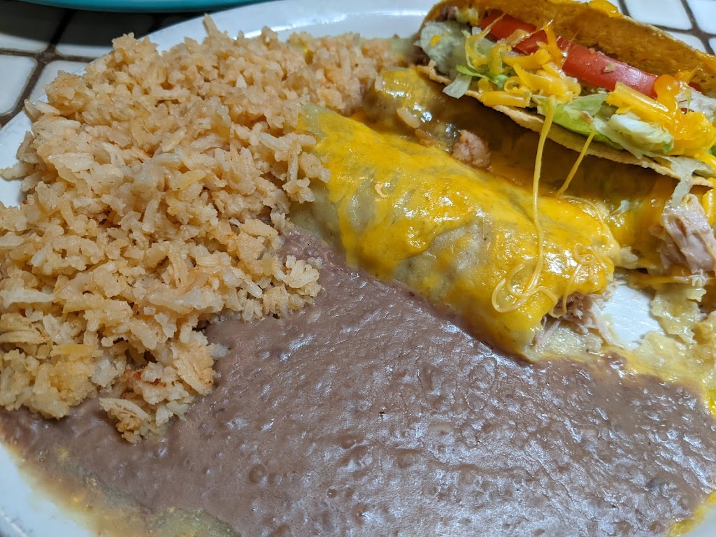 Juanitos Mexican Restaurant | restaurant | 813 S Avenue C, Portales, NM 88130, USA | 5753591860 OR +1 575-359-1860