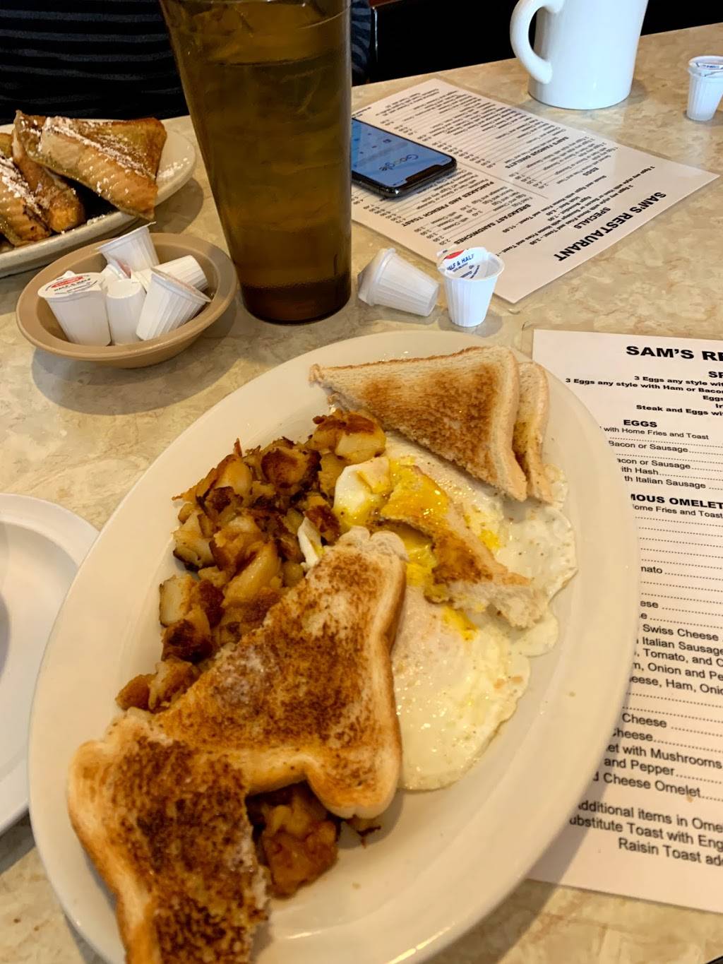 Sams Restaurant | restaurant | 36 School St, Quincy, MA 02169, USA | 6174716767 OR +1 617-471-6767