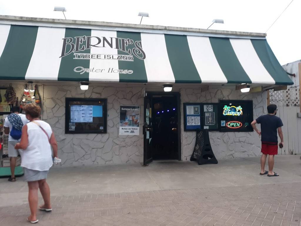 Bernies Tybee Island | restaurant | 13 Tybrisa St, Tybee Island, GA 31328, USA | 9127865100 OR +1 912-786-5100