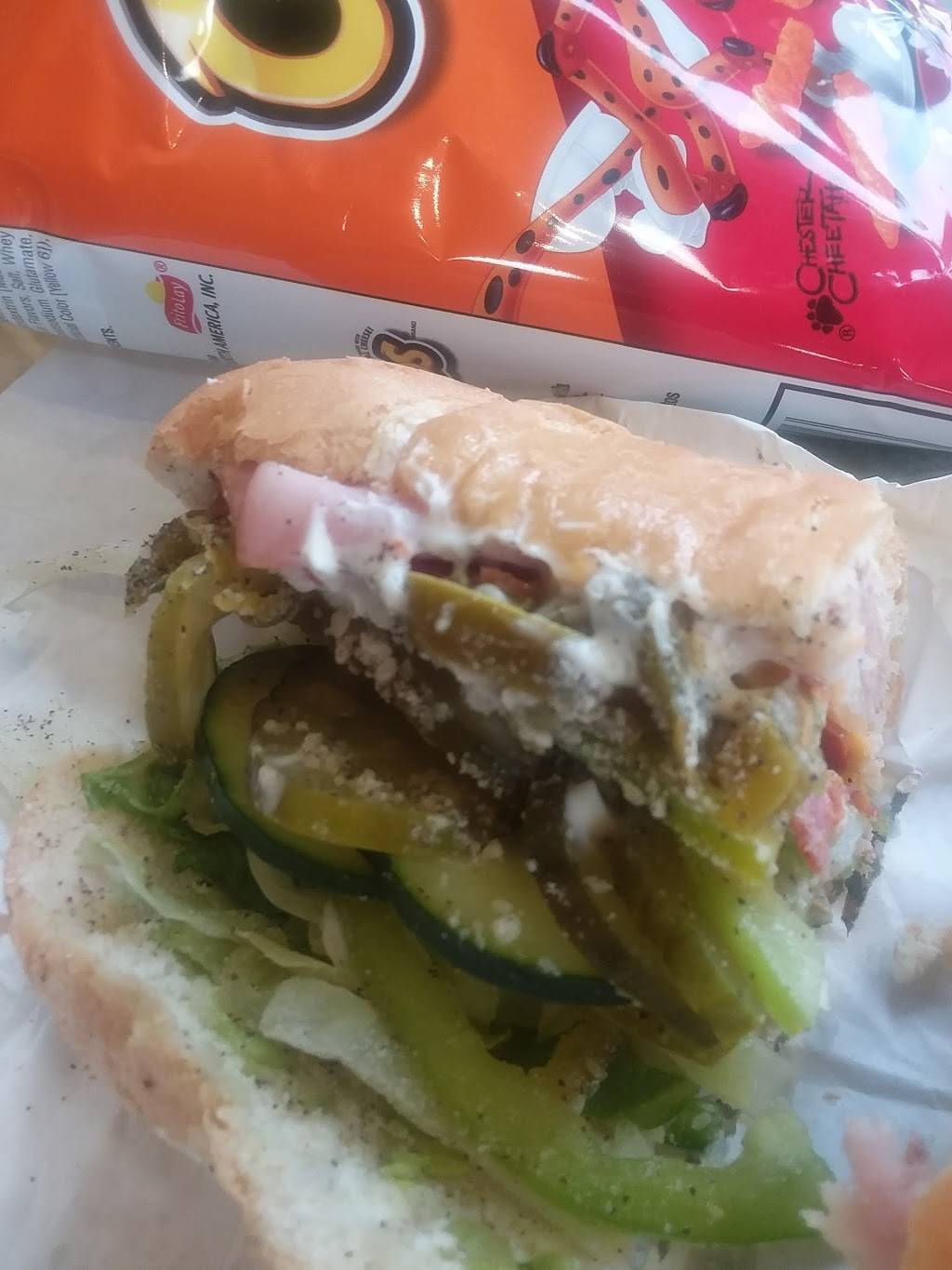 Subway Restaurants | restaurant | 6402 E Mockingbird Ln Ste A, Dallas, TX 75214, USA | 2148269898 OR +1 214-826-9898