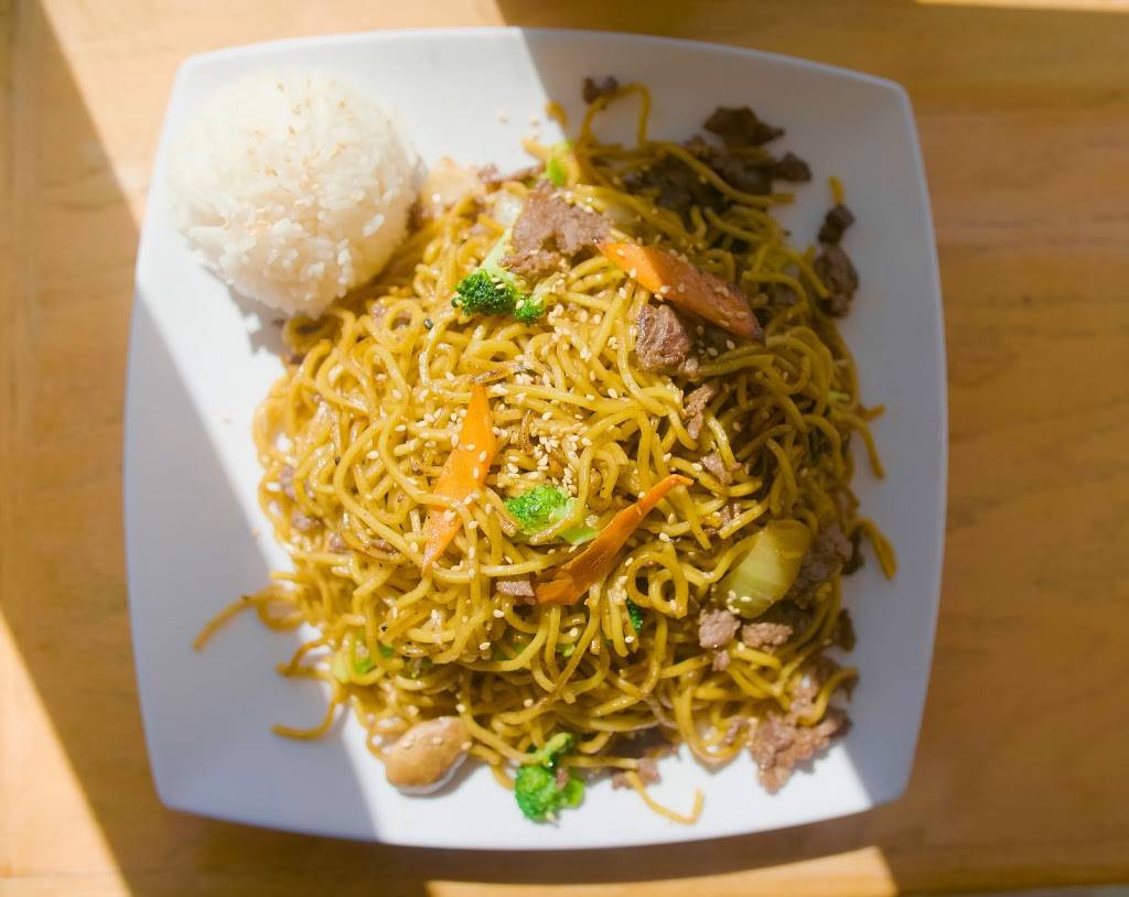 Oishi Yummy | restaurant | 10715 SE Carr Rd, Renton, WA 98055, USA | 4252352738 OR +1 425-235-2738