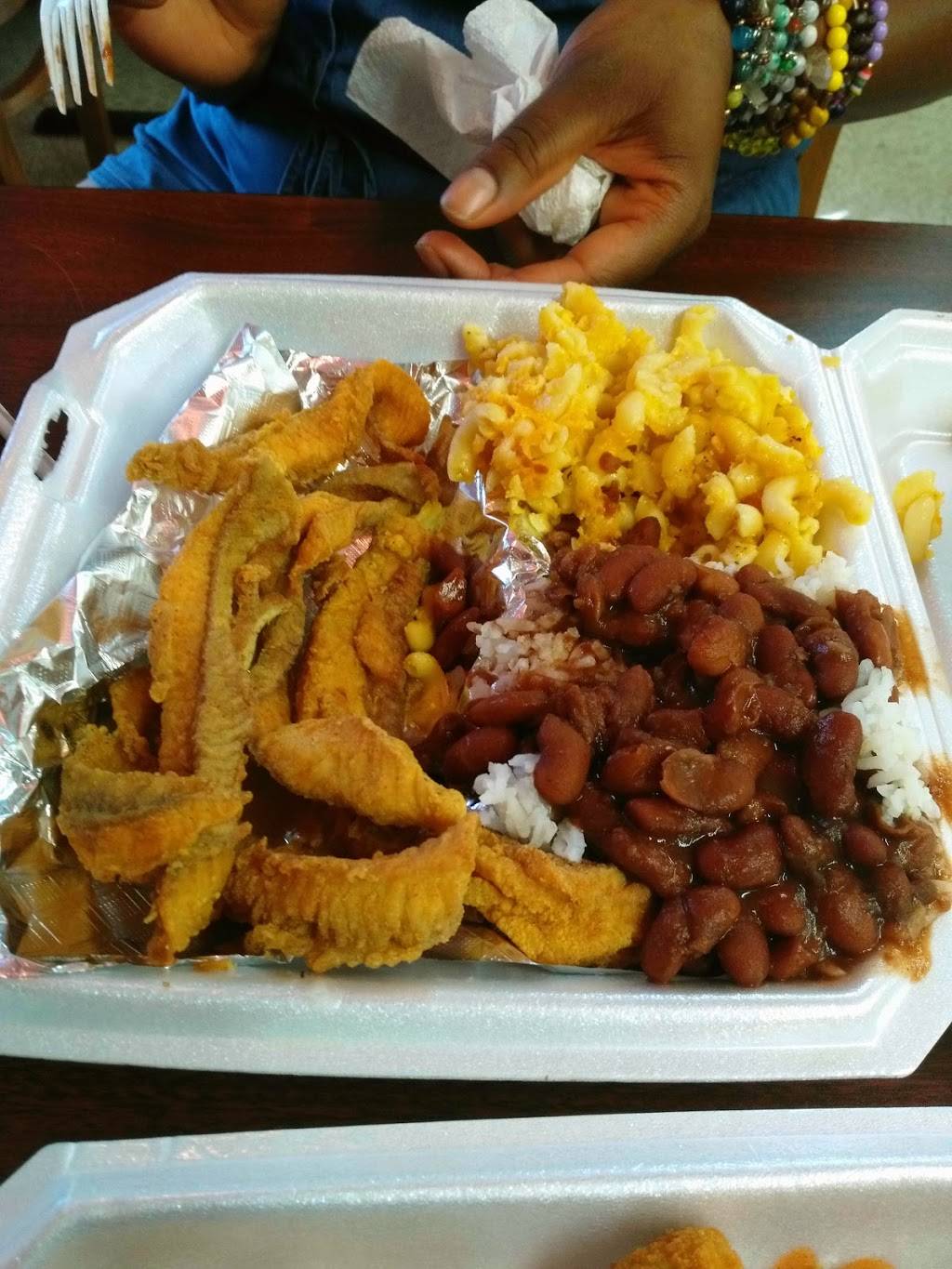 Pepper’s Louisiana Kitchen | restaurant | 8432 Old Statesville Rd #300, Charlotte, NC 28269, USA | 9804980474 OR +1 980-498-0474