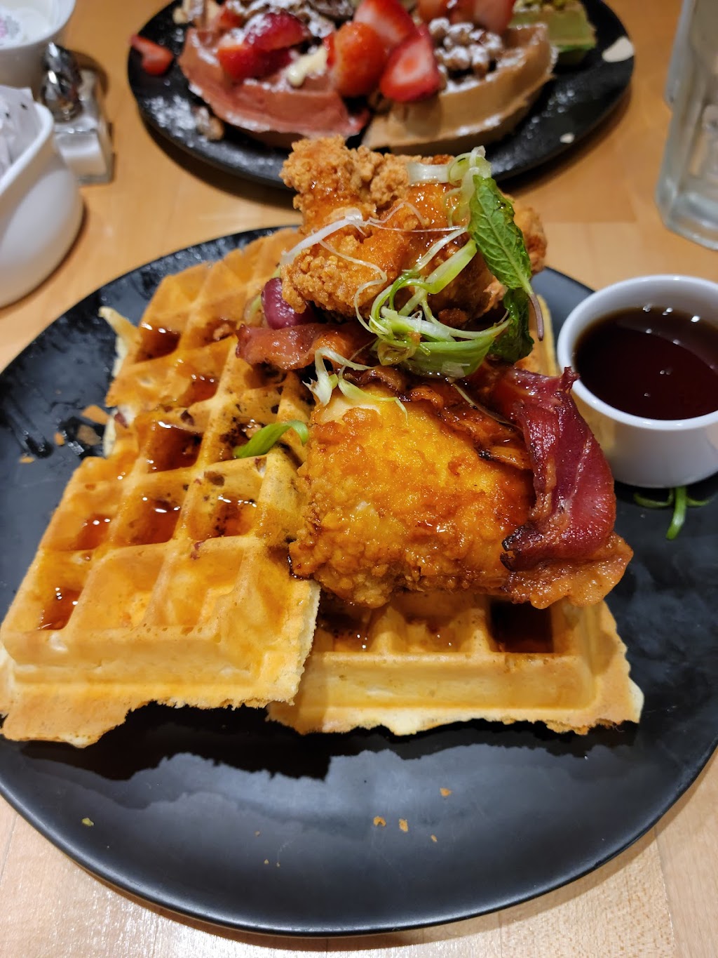 Chicago Waffles West Loop | restaurant | 1104 W Madison St, Chicago, IL 60607, USA | 3128373935 OR +1 312-837-3935