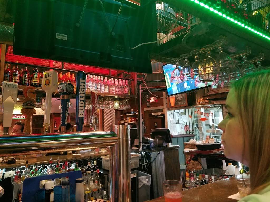 Codys Original Roadhouse | restaurant | 2890 W Bay Dr, Belleair Bluffs, FL 33770, USA | 7275848473 OR +1 727-584-8473