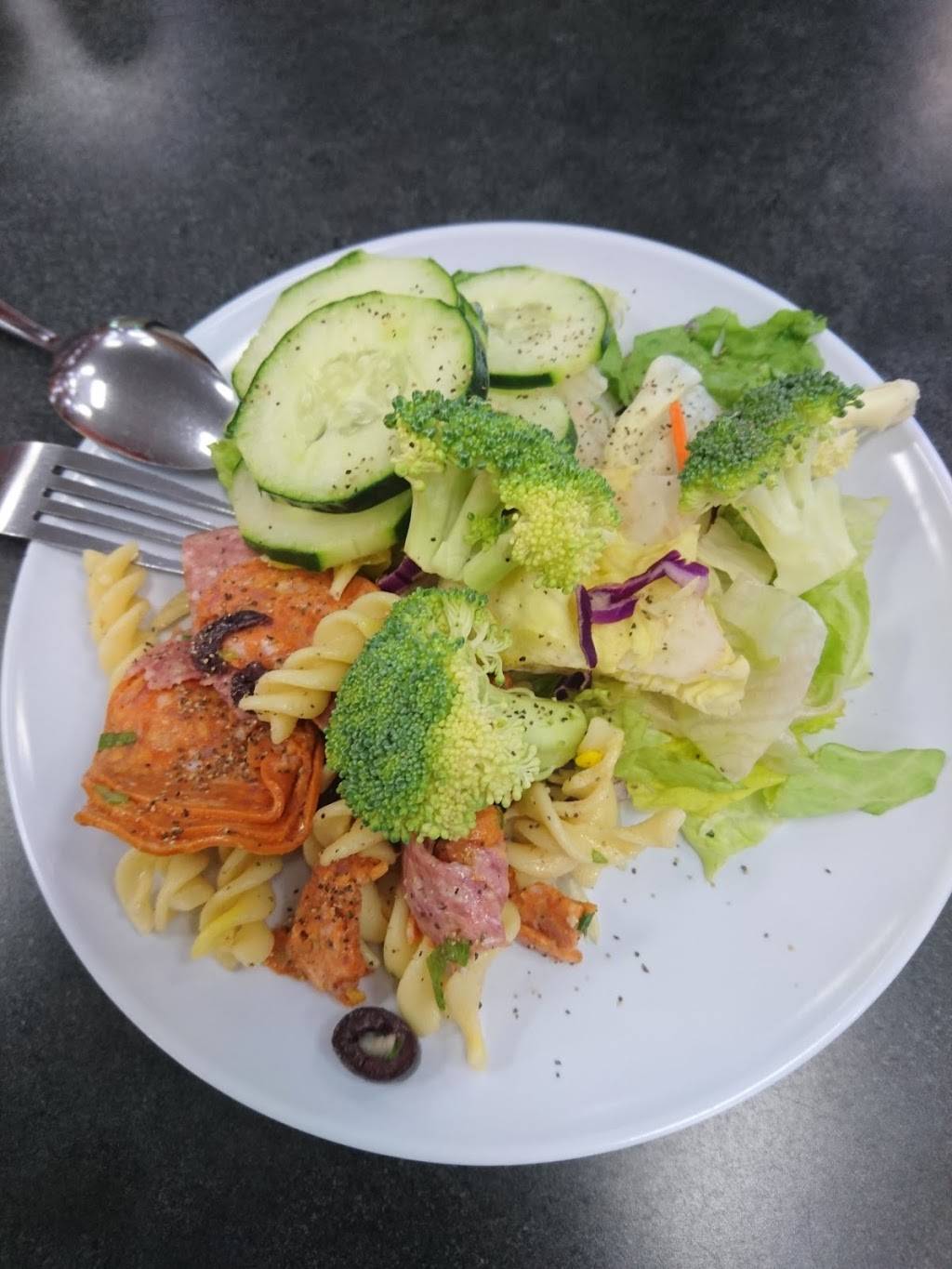 Arnold Bistro | restaurant | 681 SW 26th St, Corvallis, OR 97331, USA | 5417372005 OR +1 541-737-2005