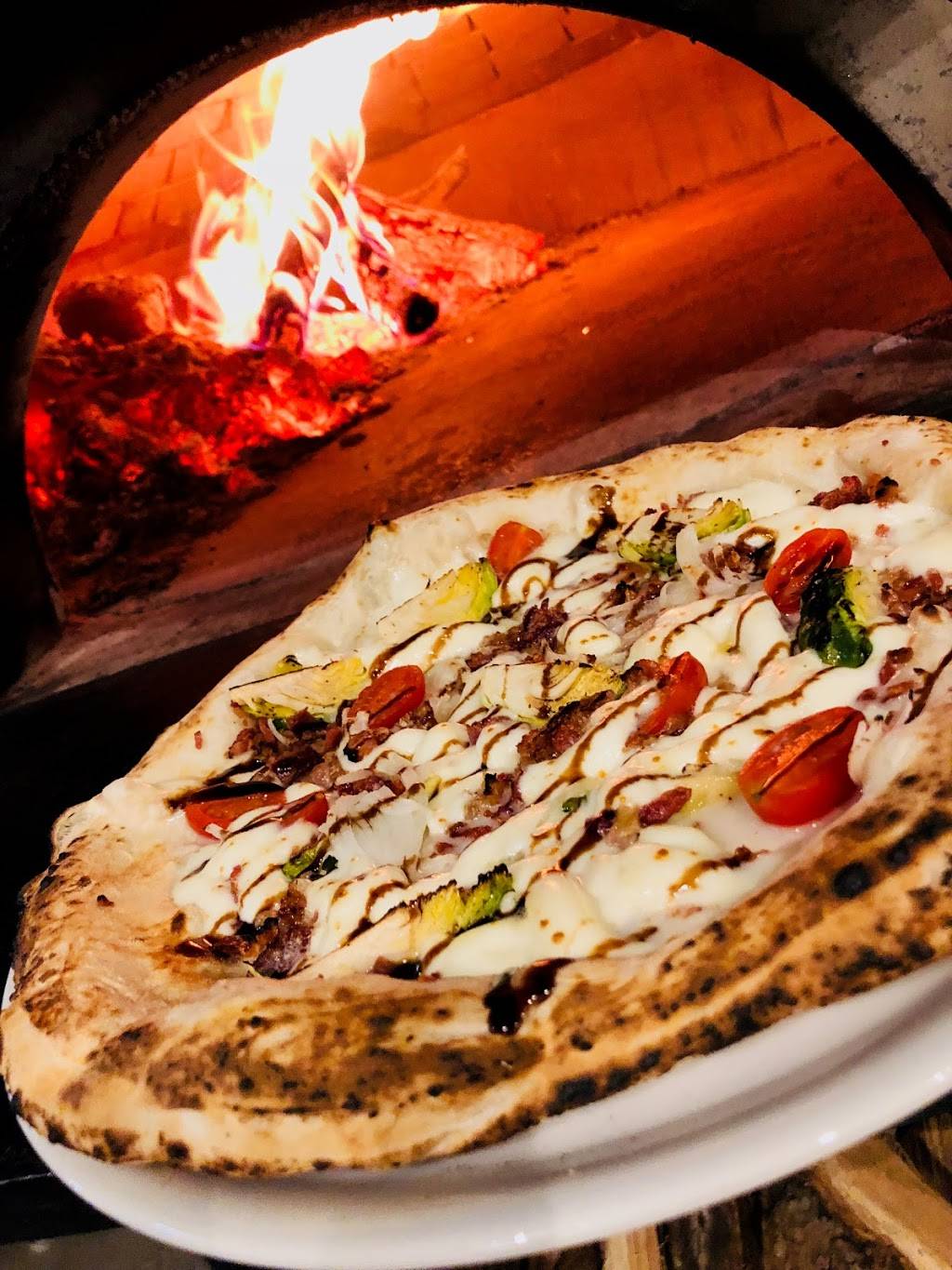 Ruscianos Authentic Taste of Napoli | restaurant | 710 Pacha Pkwy #5, North Liberty, IA 52317, USA | 3196652761 OR +1 319-665-2761