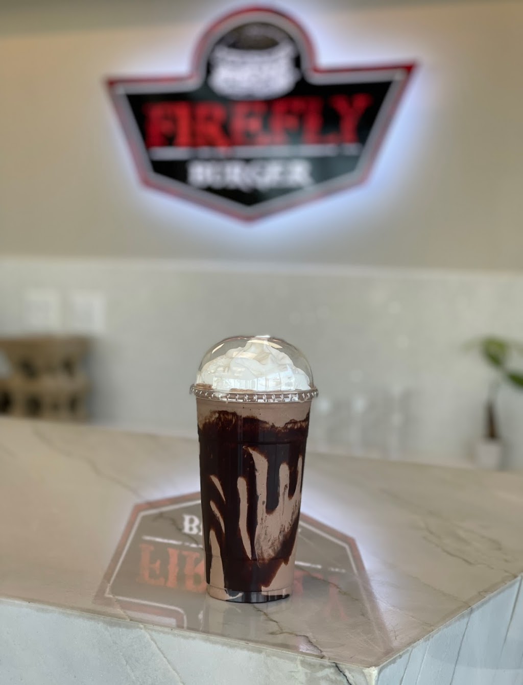 FireFly Burger Fresno | restaurant | 5353 N Blackstone Ave, Fresno, CA 93710, USA | 5593751993 OR +1 559-375-1993