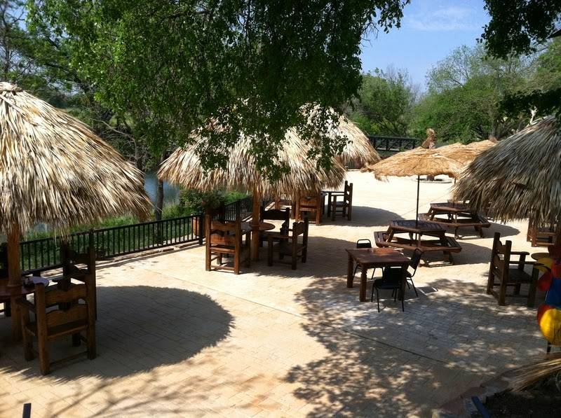 Alfredos Mexican Restaurant | restaurant | 2202 US-281, Lampasas, TX 76550, USA | 5125564447 OR +1 512-556-4447