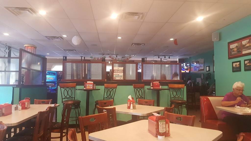 Tom & Bettys Restaurant | restaurant | 2134 Park Ave, Orange Park, FL 32073, USA | 9043751965 OR +1 904-375-1965