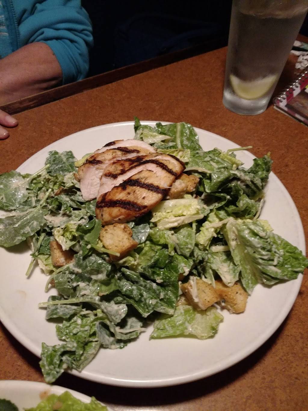 TGI Fridays | restaurant | 319 US-130, East Windsor, NJ 08520, USA | 6094901450 OR +1 609-490-1450