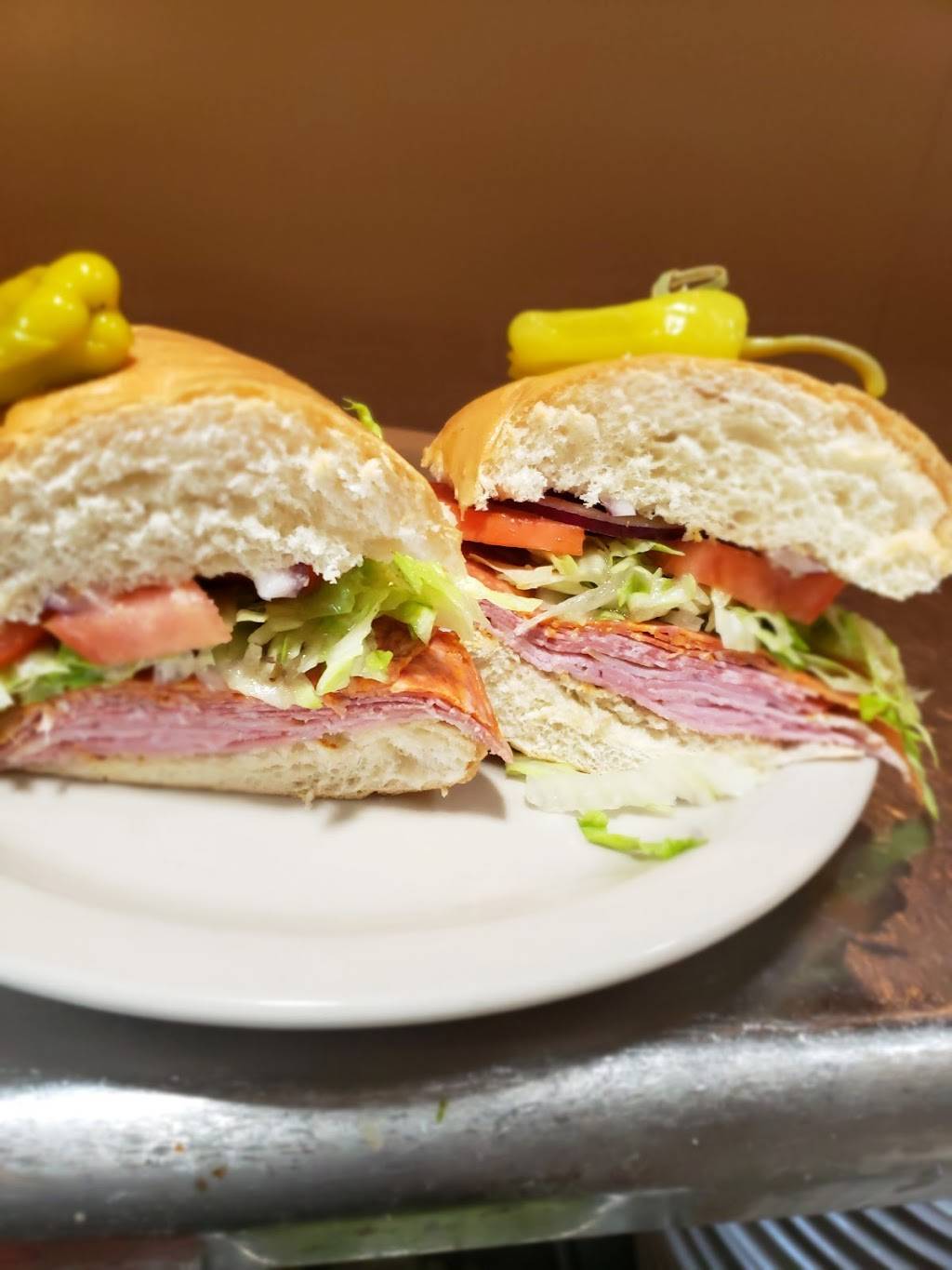 Seven Hills Cafe on the Green | restaurant | 1537 S Lyon Ave, Hemet, CA 92543, USA | 9512238556 OR +1 951-223-8556