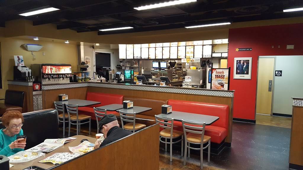 Carls Jr. | restaurant | 8120 S Houghton Rd, Tucson, AZ 85747, USA | 5206631020 OR +1 520-663-1020