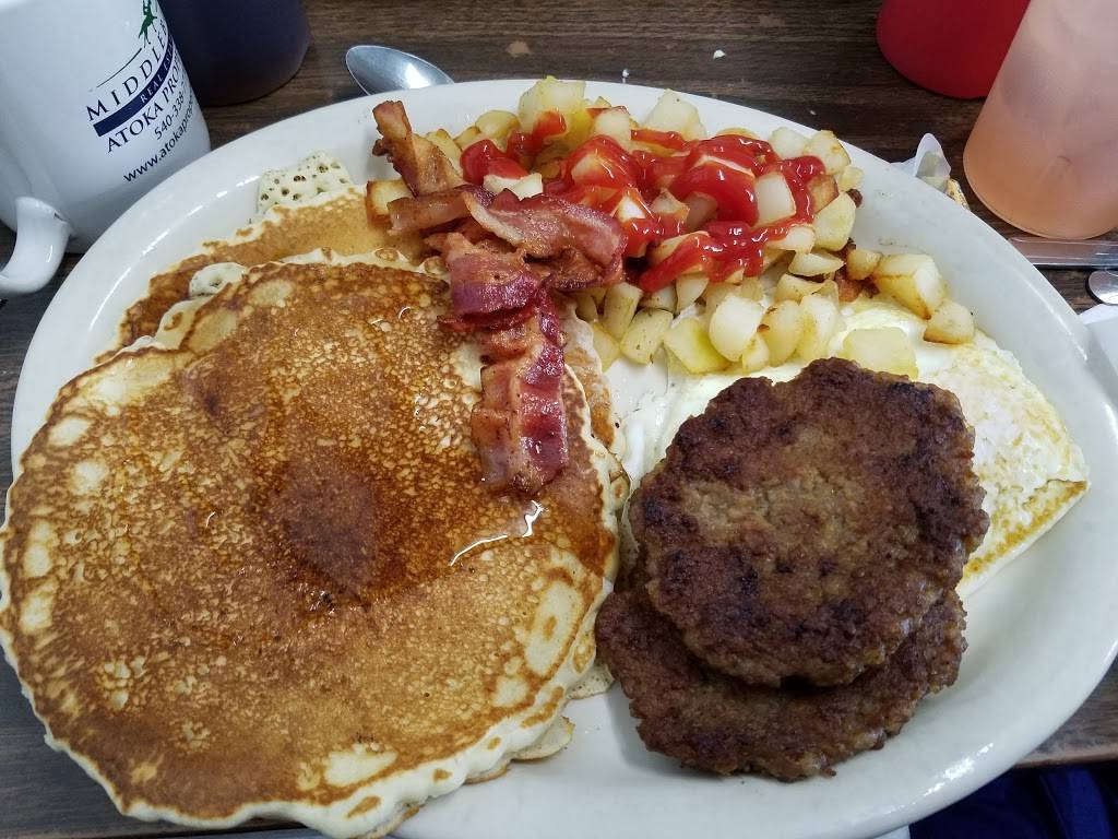 Purcellville Family Restaurant | restaurant | 110 W Main St, Purcellville, VA 20132, USA | 5403380400 OR +1 540-338-0400