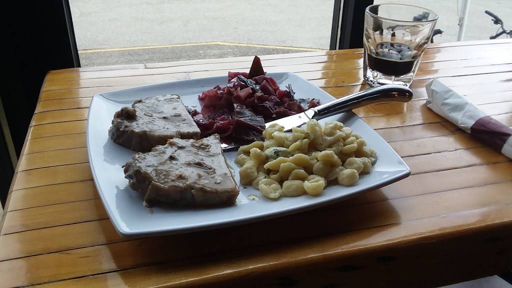 Reads Landing Brewing Company | restaurant | 70555 202nd Ave, Reads Landing, MN 55968, USA | 6515604777 OR +1 651-560-4777