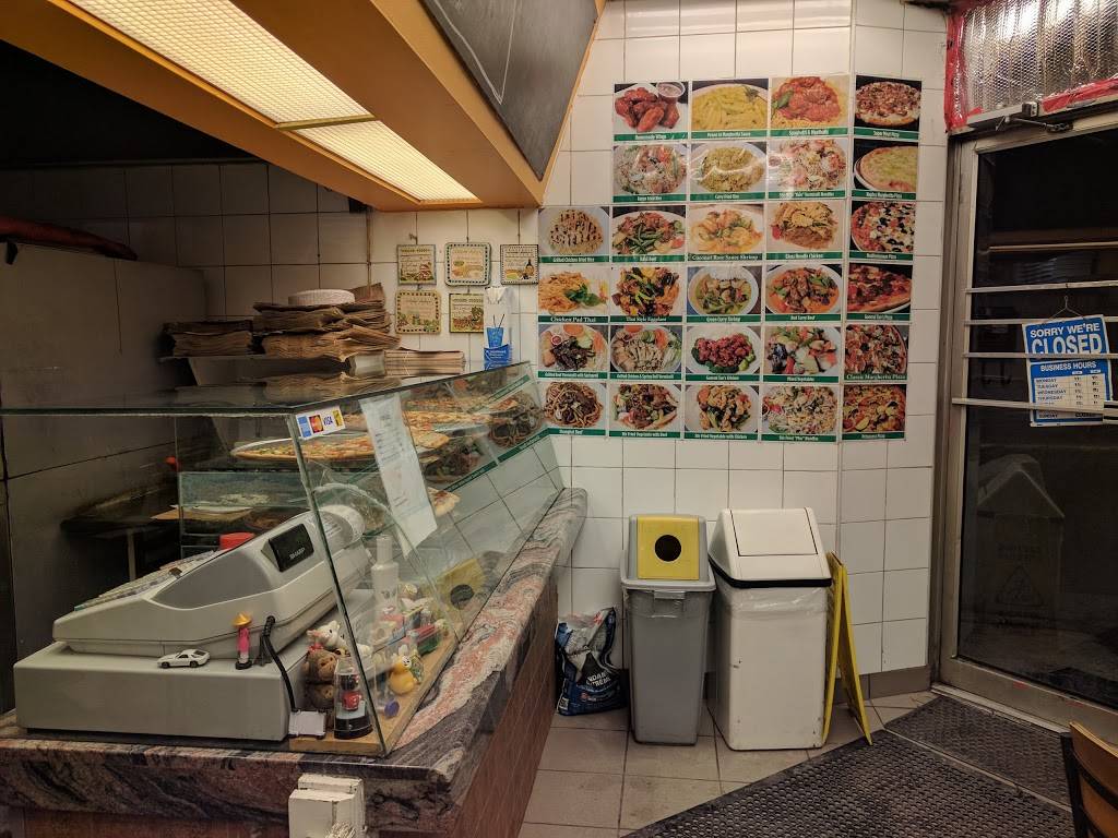 Martino Pizza & Asian Fusion Kitchen | restaurant | 178 Dupont St, Toronto, ON M5R 2E6, Canada | 4169296000 OR +1 416-929-6000