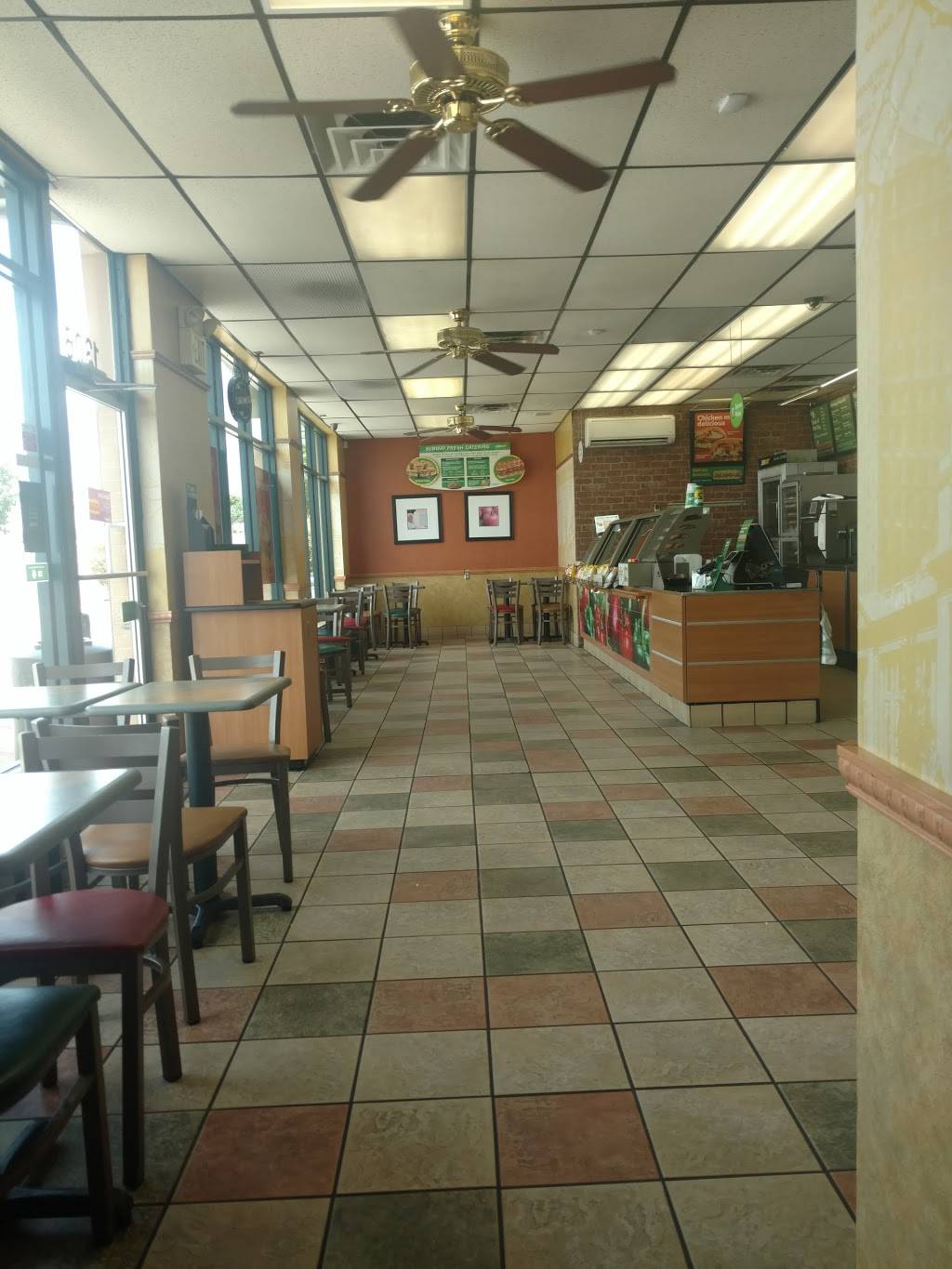 Subway | meal takeaway | 1306 Gibson Blvd SE, Albuquerque, NM 87106, USA | 5052430302 OR +1 505-243-0302