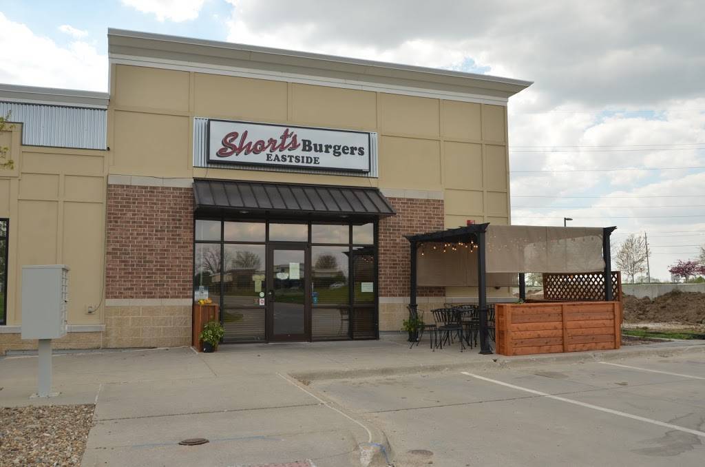 Shorts Burgers Eastside | restaurant | 521 Westbury Dr, Iowa City, IA 52245, USA | 3193387743 OR +1 319-338-7743