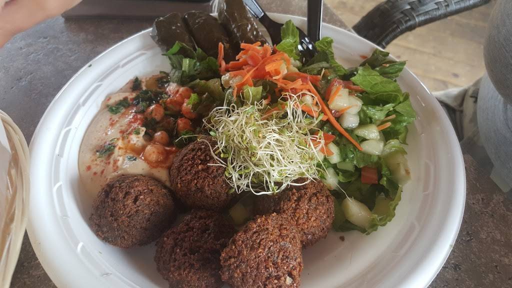 Miami Squeeze | restaurant | 18315 W Dixie Hwy, North Miami Beach, FL 33160, USA | 3059359544 OR +1 305-935-9544