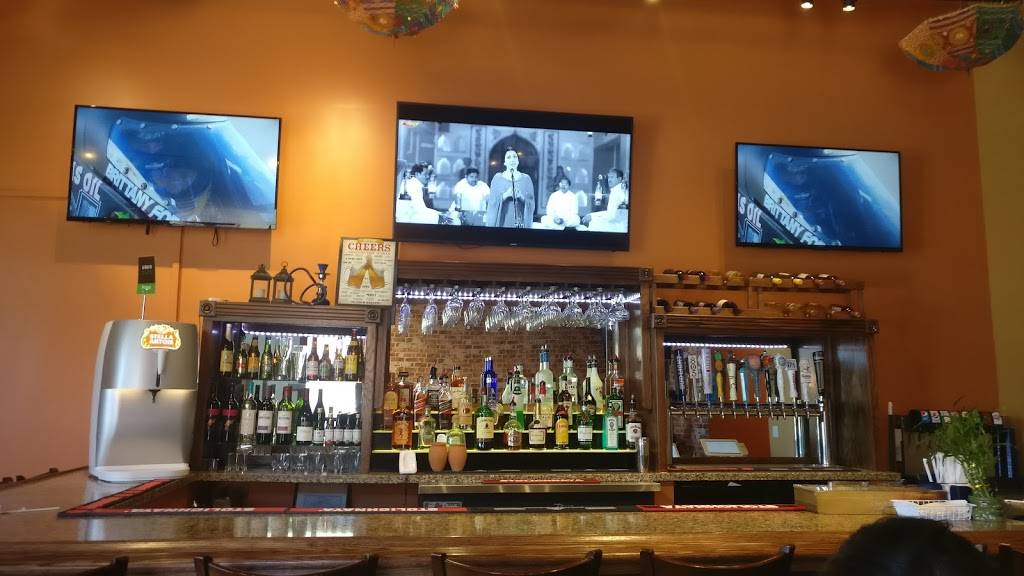 Haveli Indian Grill | restaurant | 3300 Buena Vista Rd Suite D4, Bakersfield, CA 93311, USA | 6614731136 OR +1 661-473-1136