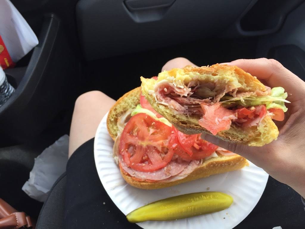 A&Js Lunch Wagon | restaurant | Sloatsburg, NY 10974, USA | 8455580570 OR +1 845-558-0570