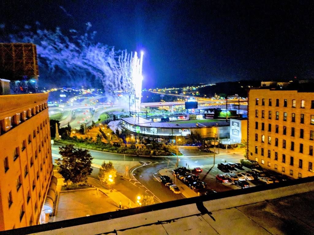 Ox Cart Arcade & Rooftop | restaurant | 255 6th St E, St Paul, MN 55101, USA | 6515286171 OR +1 651-528-6171